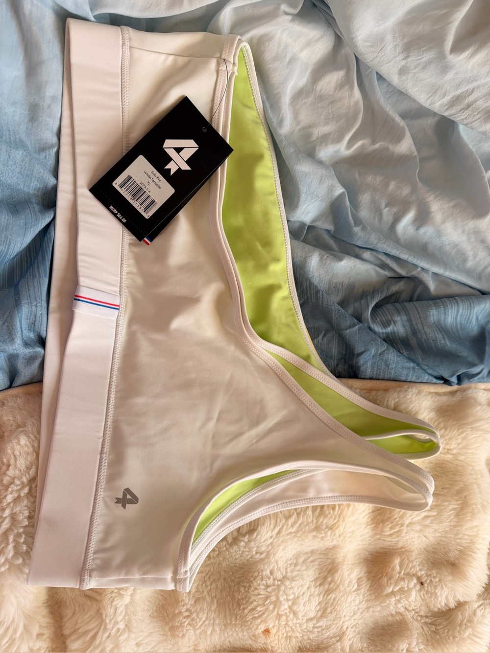 One-Shoulder white green